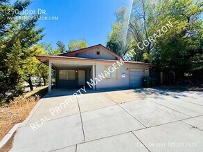290 Jodi Dr in Reno, NV - Foto de edificio - Building Photo