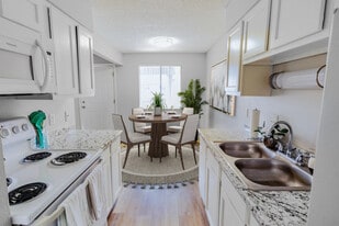 Bear Valley Village Apartments in Lakewood, CO - Building Photo