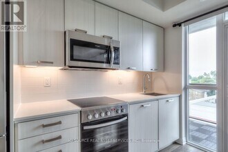 2301 Danforth Ave in Toronto, ON - Building Photo - Building Photo