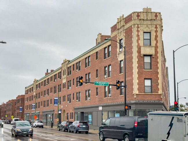 property at 3335 W Diversey Ave