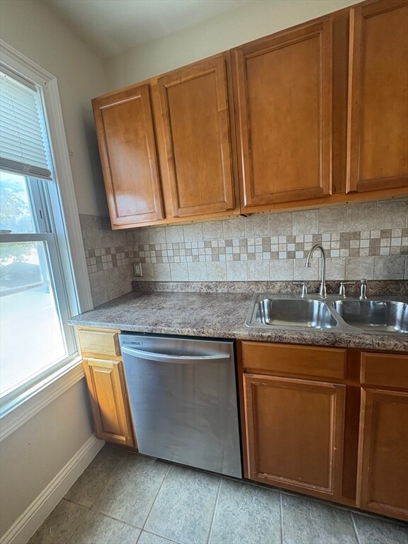 322 Wood St in New Bedford, MA - Building Photo - Building Photo