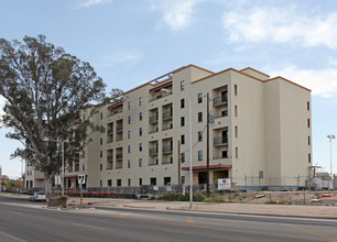 Sentinel Plaza in Tucson, AZ - Building Photo - Building Photo