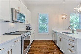 745 Fountainhead Ln NE in Atlanta, GA - Building Photo - Building Photo