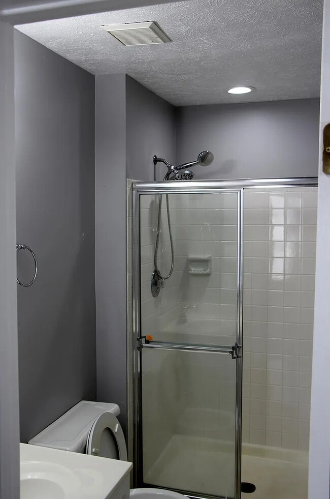 445 Woodhill Dr in Owings Mills, MD - Building Photo - Building Photo