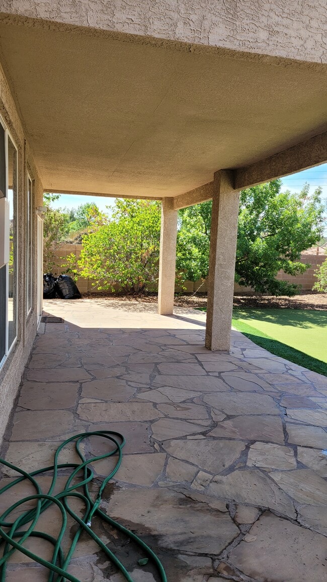 6019 Arrow Point Rd NW in Albuquerque, NM - Building Photo - Building Photo