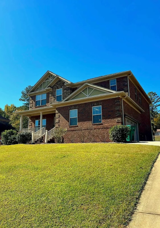 property at 2290 Presidio Dr