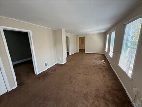 244 Harding St in Syracuse, NY - Building Photo - Building Photo