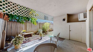 12958 Valleyheart Dr in Los Angeles, CA - Building Photo - Building Photo