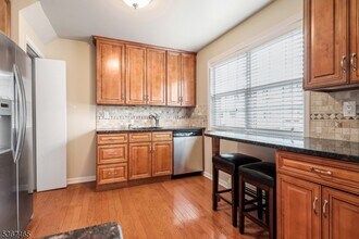 768 Springfield Ave in Summit, NJ - Building Photo - Building Photo