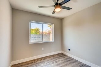 4806 Rolando Blvd in San Diego, CA - Building Photo - Building Photo
