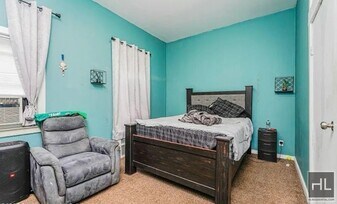 Bay Street, Unit 587 in Staten Island, NY - Building Photo