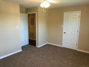 723 Pleasant Valley Rd in Seymour, TN - Building Photo - Building Photo