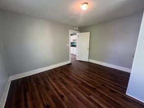 184 Columbia St in Corning, NY - Building Photo - Building Photo