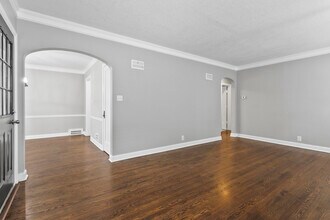 231 E 74 Terrace in Kansas City, MO - Building Photo - Building Photo