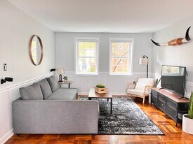 6616 E Wakefield Dr in Alexandria, VA - Building Photo