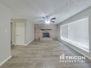 4311 Chestergate Dr in Spring, TX - Building Photo - Building Photo