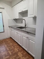 1836 Arthur St in Hollywood, FL - Building Photo