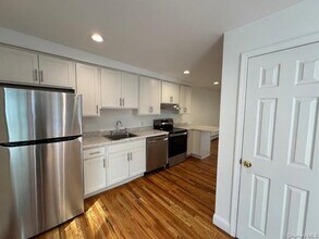 3 Eisenhower Dr in Cornwall, NY - Building Photo - Building Photo