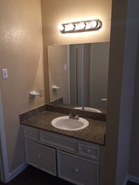 3737 Hillcroft photo'