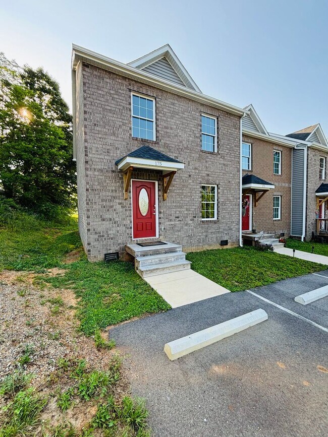 175 Craig St