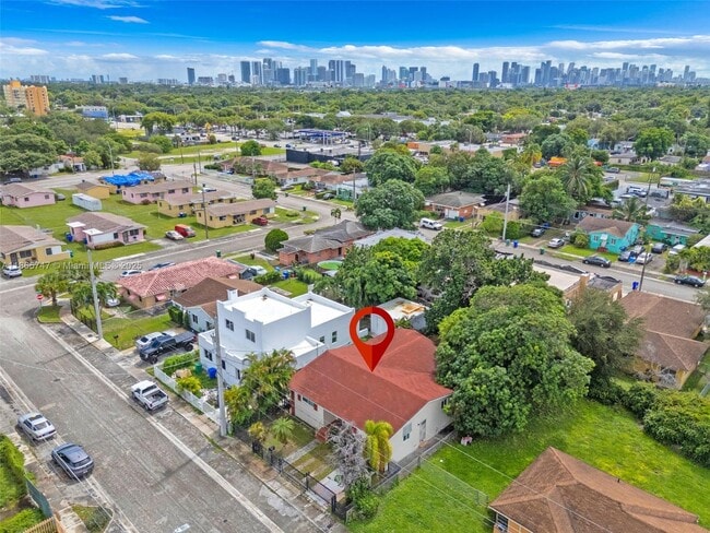 1282 NW 55th Terrace in Miami, FL - Building Photo - Building Photo