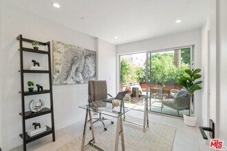 857 N Detroit St in West Hollywood, CA - Building Photo - Building Photo