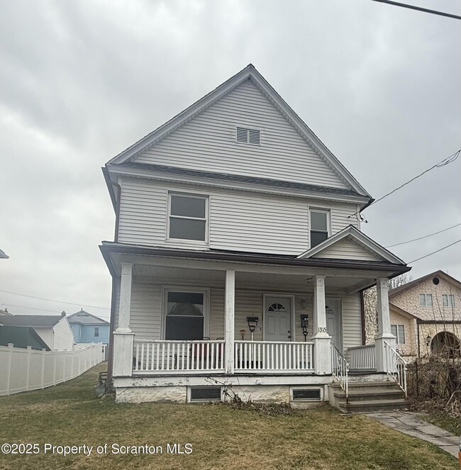 property at 1315 Farr St