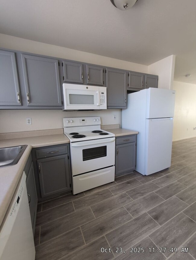 9978 W Century Dr in Arizona City, AZ - Building Photo - Building Photo