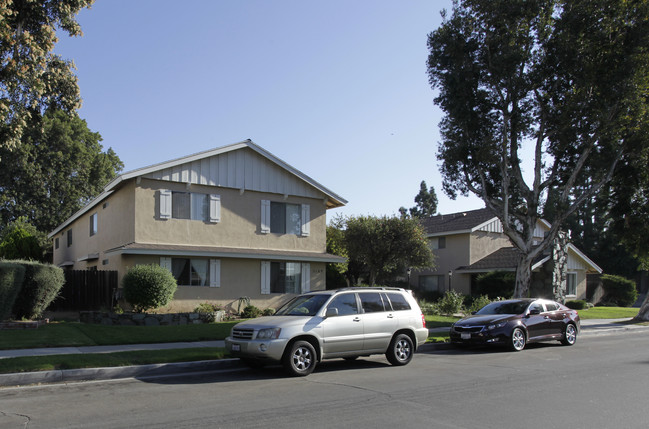 3169-3175 Quartz Ln in Fullerton, CA - Building Photo - Building Photo