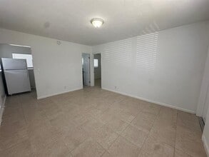 6208 Dawson St in Hollywood, FL - Building Photo - Building Photo