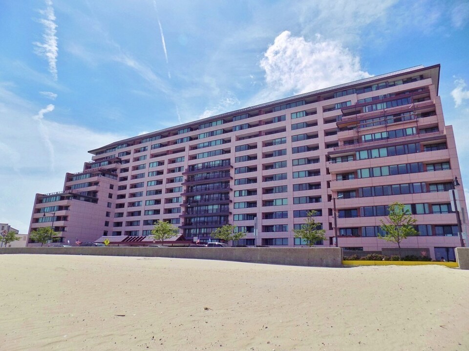 350 Revere Beach Blvd in Revere, MA - Building Photo