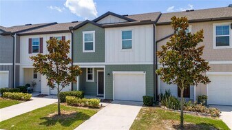 1113 Merrill St in Davenport, FL - Building Photo