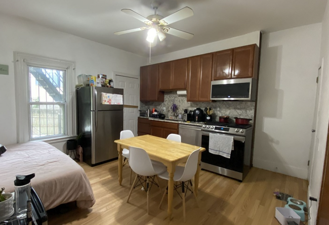 6 Sewall St, Unit 2
