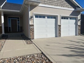 2712 London Dr in Ames, IA - Building Photo