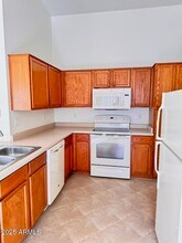 8330 W Baxter Dr in Phoenix, AZ - Building Photo - Building Photo