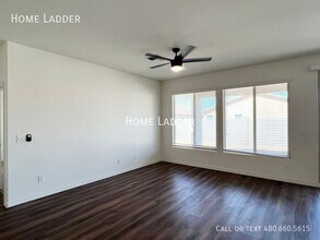 1652 W Aztec Dr in Coolidge, AZ - Building Photo - Building Photo