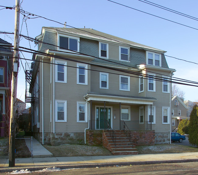 569 Middle St in Fall River, MA - Building Photo - Building Photo