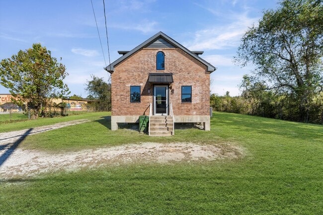 1420 FM 1960 in Dayton, TX - Building Photo - Building Photo