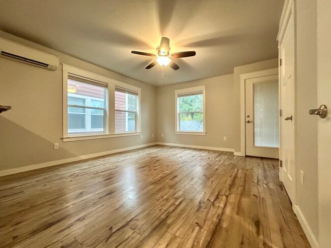 property at 206 N Shasta Ave