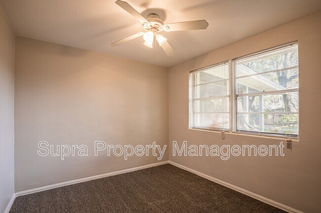 1059 Glynlea Rd in Jacksonville, FL - Building Photo - Building Photo