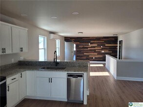 2006 Washington Ave-Unit -6 in Northampton, PA - Foto de edificio - Building Photo