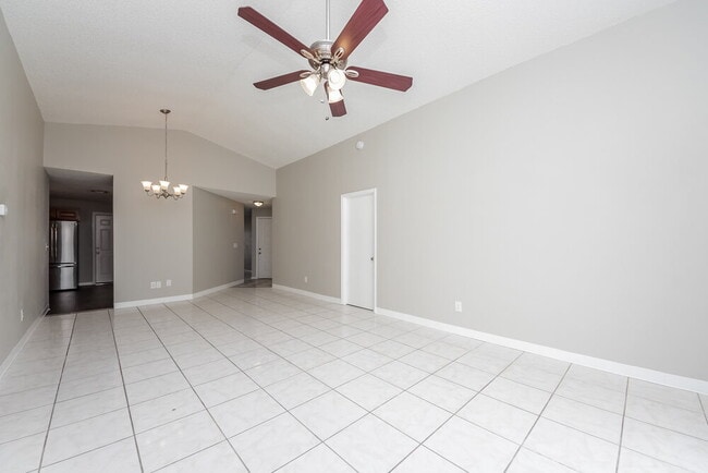 153 Pinewood Cir in Kissimmee, FL - Building Photo - Building Photo
