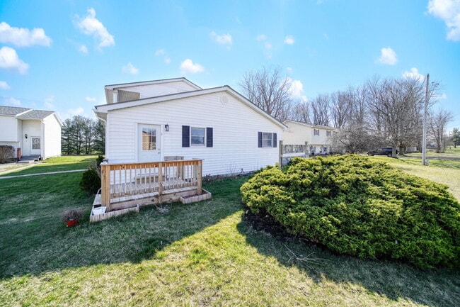 405 Connor st, Unit 1 in Onsted, MI - Building Photo - Building Photo