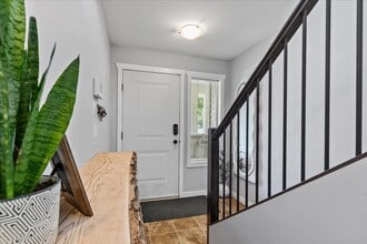 46298 Third Av in Chilliwack, BC - Building Photo - Building Photo