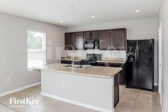 2154 Sequoia Way in Davenport, FL - Building Photo - Building Photo