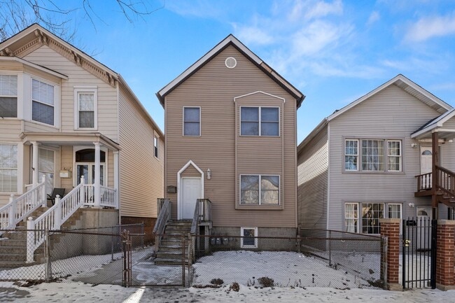 613 W 43rd Pl in Chicago, IL - Building Photo - Building Photo