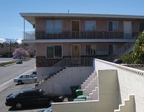 Stardust Apartments in Reno, NV - Building Photo - Building Photo