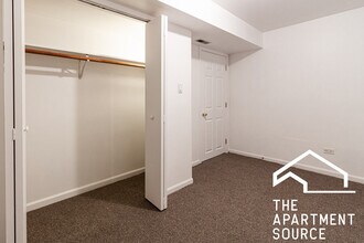 1110 W Wolfram St in Chicago, IL - Building Photo - Building Photo