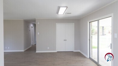 105 Meadow Cir in West Monroe, LA - Foto de edificio - Building Photo