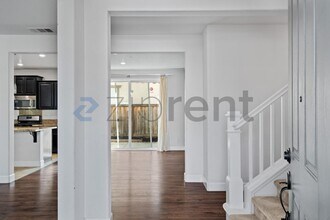 2060 Salice Wy in Brentwood, CA - Building Photo - Building Photo